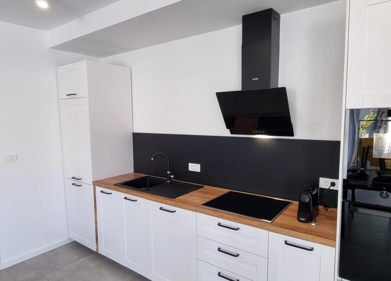 Seabreeze Luxury Apartments Njivice Room photo